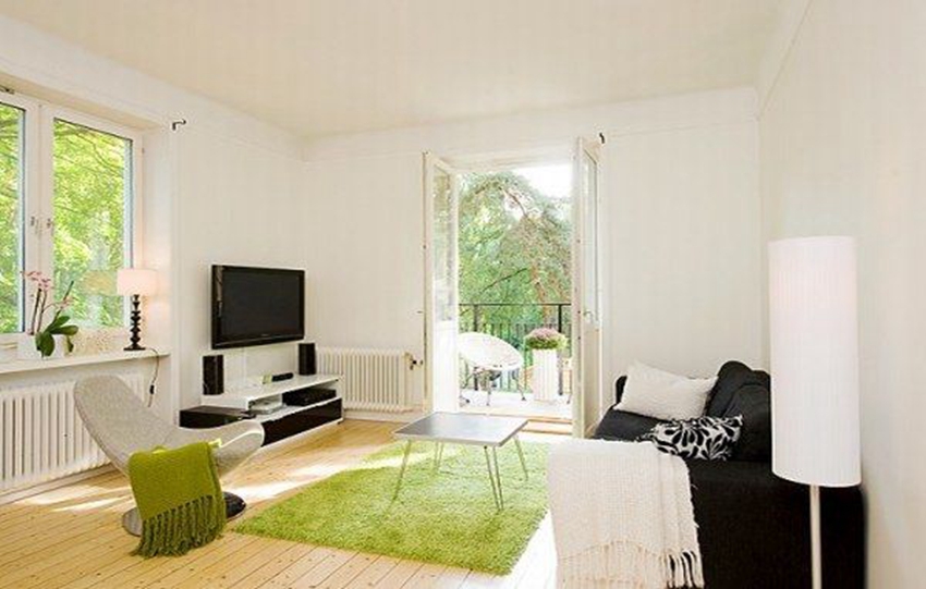 apartment with light wood floors painted white walls 4 554x3 349cc