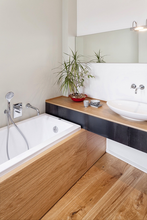 Wooden Bathroom Details 4bf11