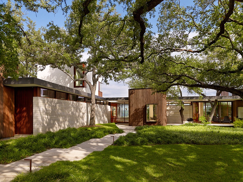 Lakeview Residence by Alterstudio Architecture 2 c55ea