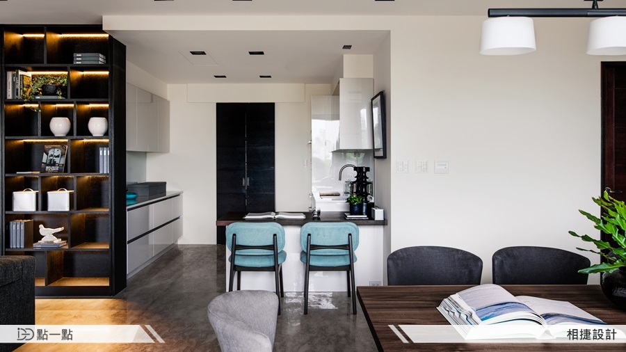 7. Modern Interiors 7073f